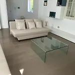 Rachele Con Piscina Балестрате