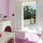 Дом отдыха Rachele Con Piscina *