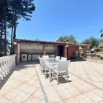Rachele Con Piscina Балестрате