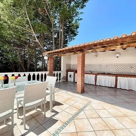 Rachele Con Piscina بيت للعطل *